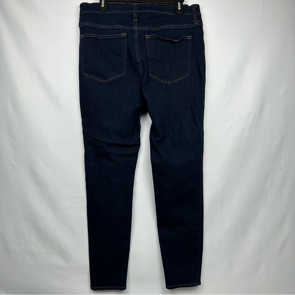J. Crew - 10" High Rise - Skinny Jean - Size 32 - Picture 2 of 6